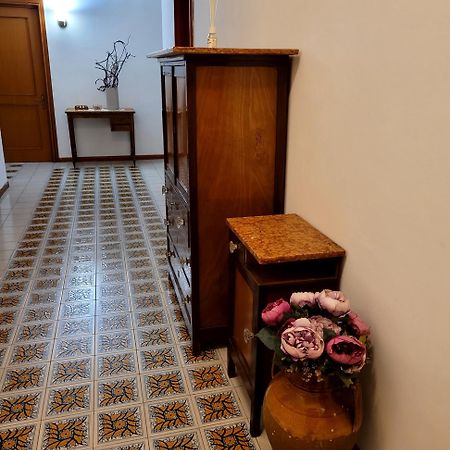 Casa Anselmo Guest House ปากานิ ภายนอก รูปภาพ